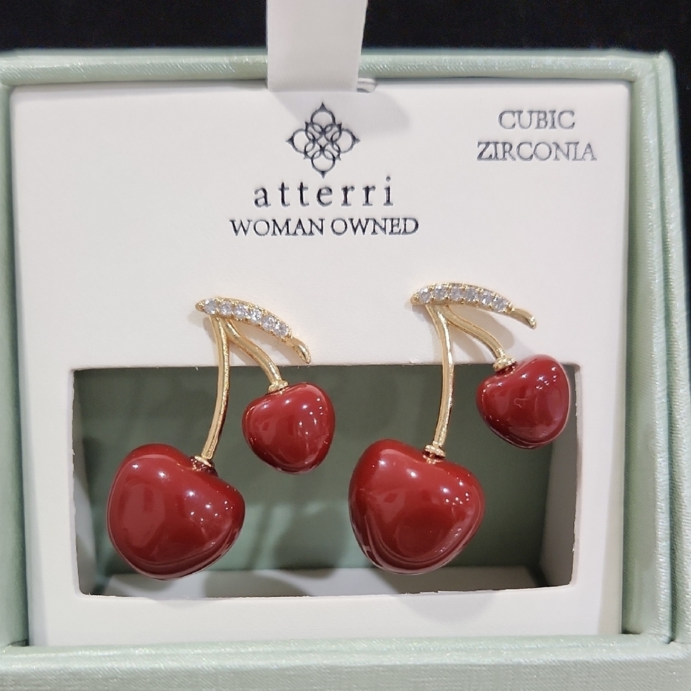 🍒🔹️ATTERRI🔹️ Vibrant Red Cherry Dangle Earrings with Gold-Tone
